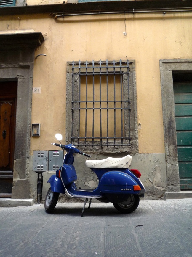 Unless you've got a Vespa forget parking in the centre of Cortona and prepare for a walk.